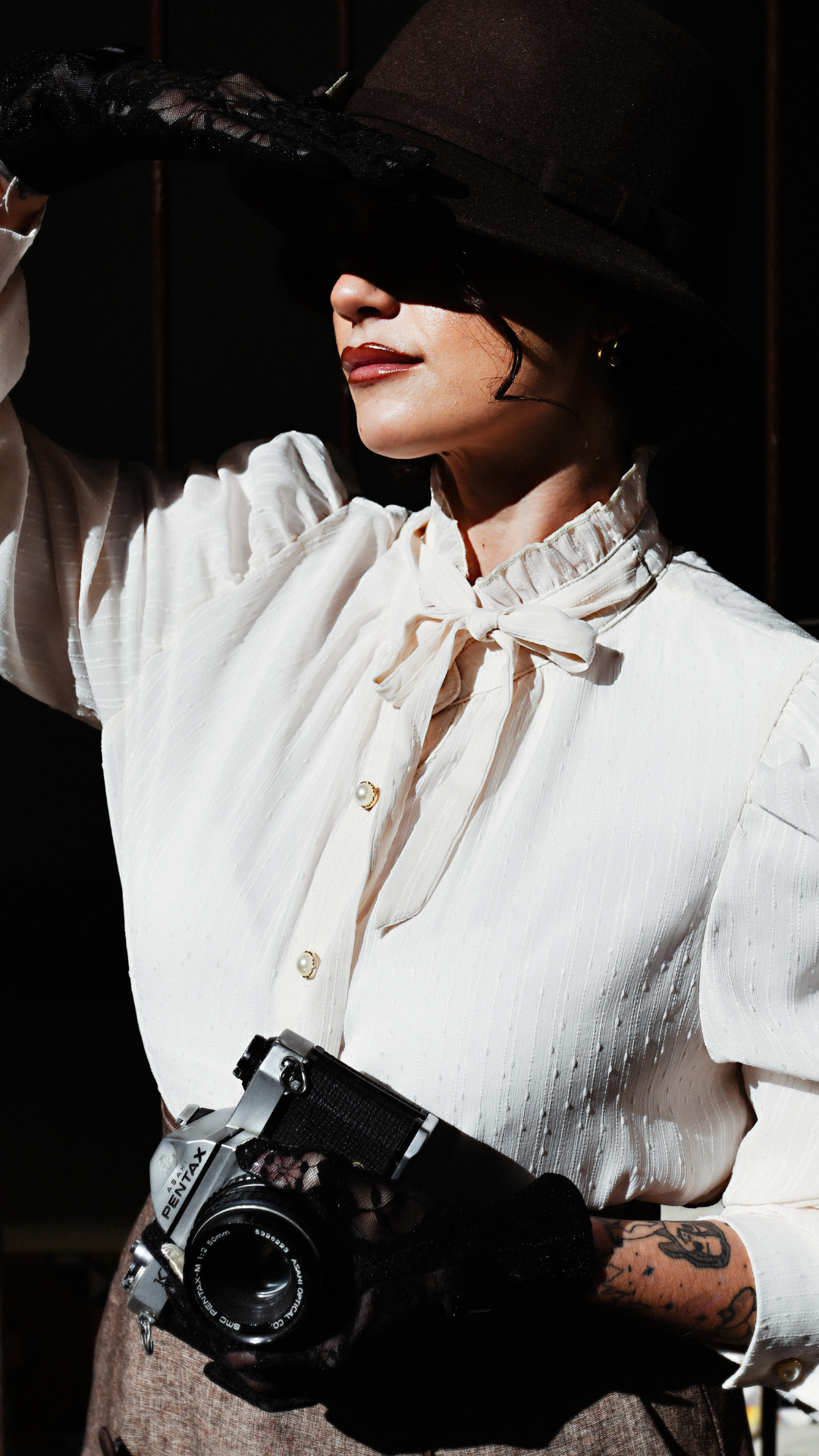 Plantilla instagram stories frase motivacional colores neutros minimalista